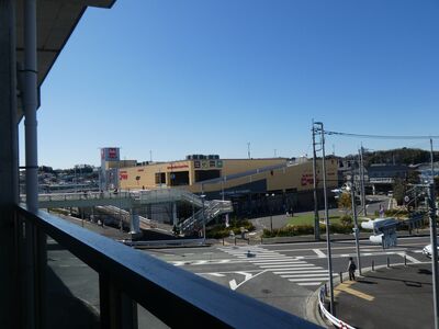 川和町駅前スーパー「ベルク」
