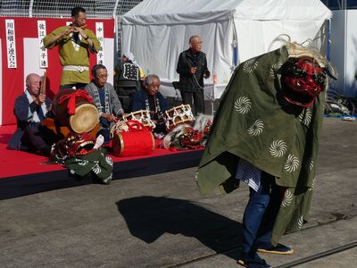 センター南駅前　獅子舞
